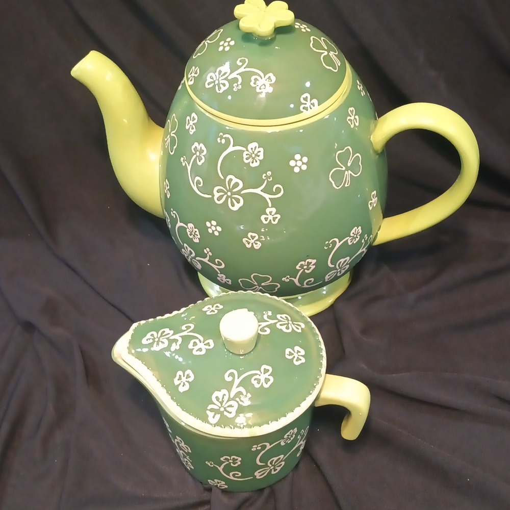 Set Of 2 Temp-Tations Floral Lace Teapot And Creamer
